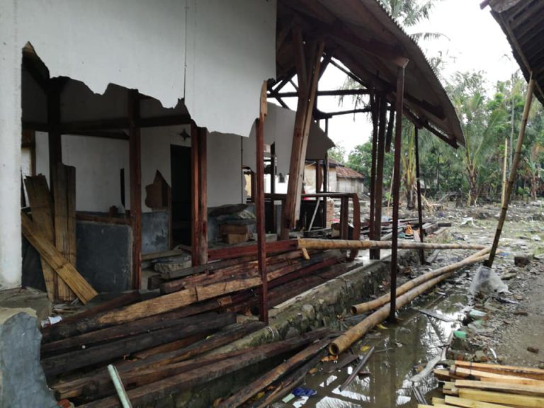 スンダ海峡津波救援ニュース Just another サイト CODE 救援ニュース site